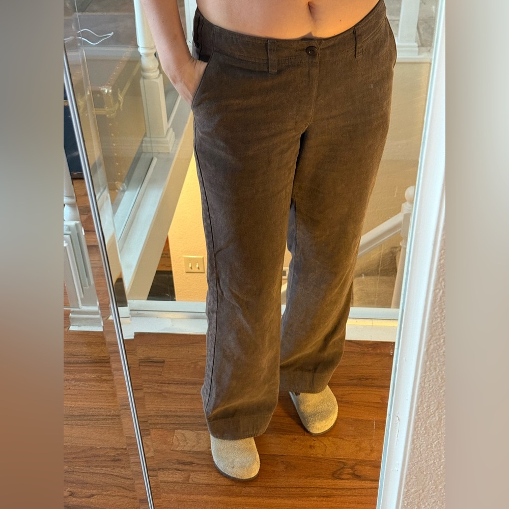 Patagonia Brown Pants Classic Style Women’s size 8